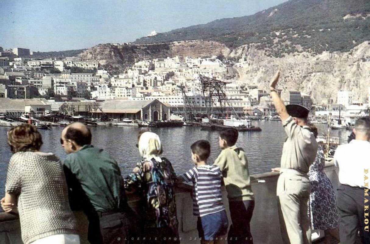 Oran - Port - Le Depart2 - 1962.jpg